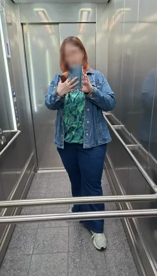 Antonia, 40