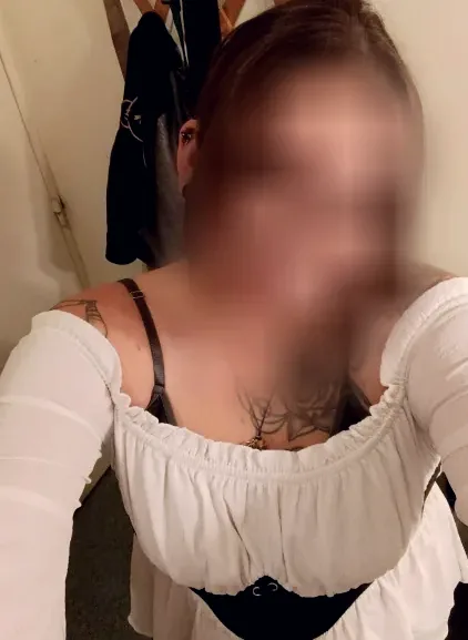 Antonia, 31