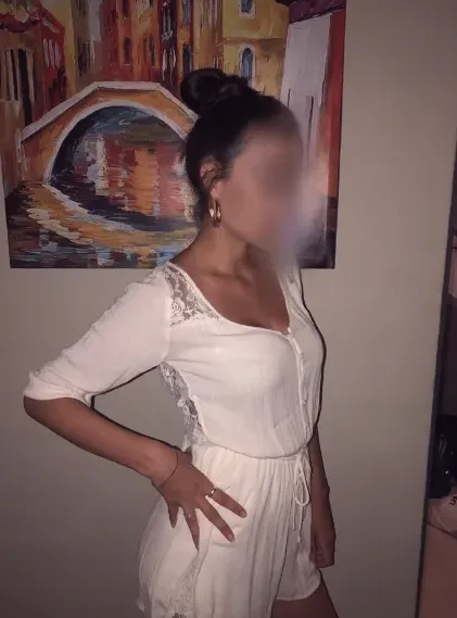 Carina, 32