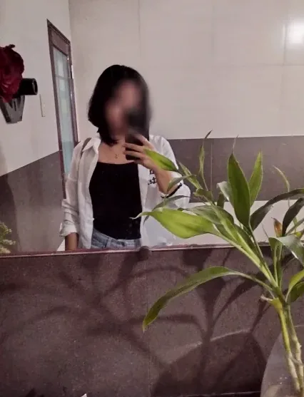 Charlotte, 25