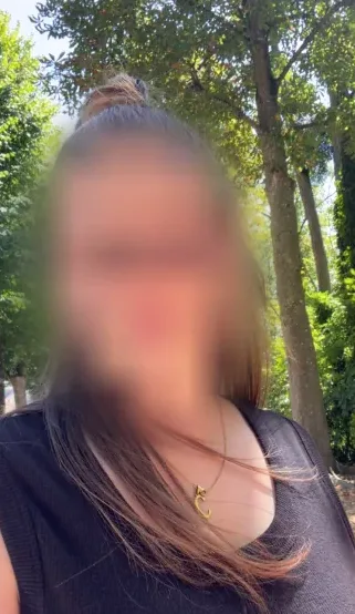 Christina, 29