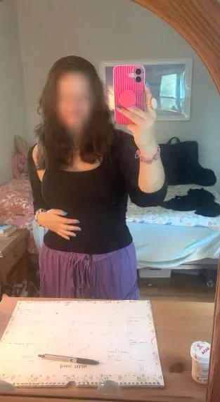 Denise, 27