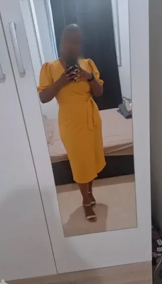 Emma, 33