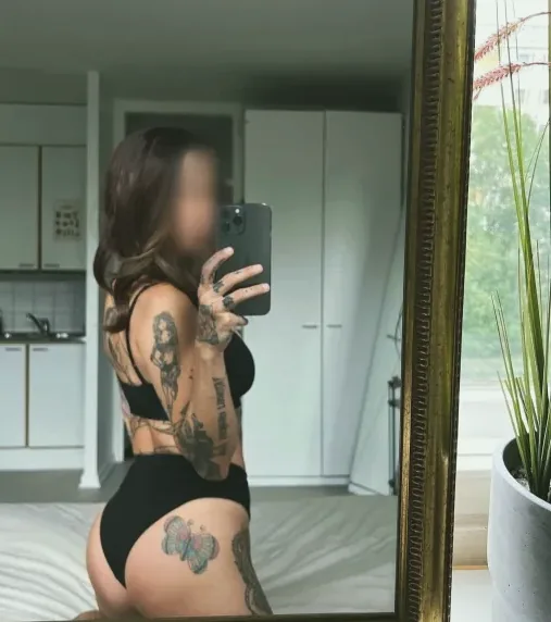 Fabienne, 27