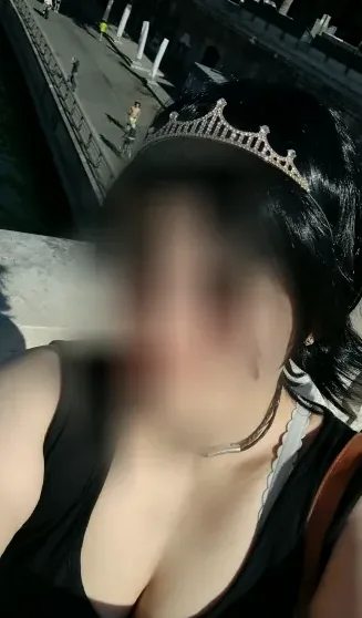 Helena, 40