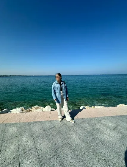 Jasmin, 29