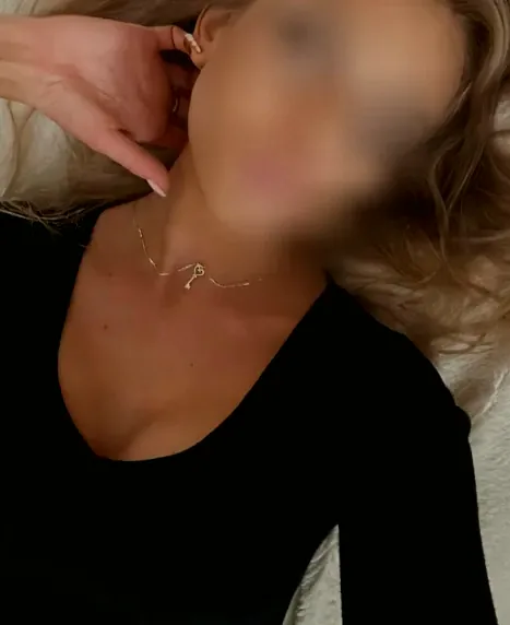 Katrin, 37