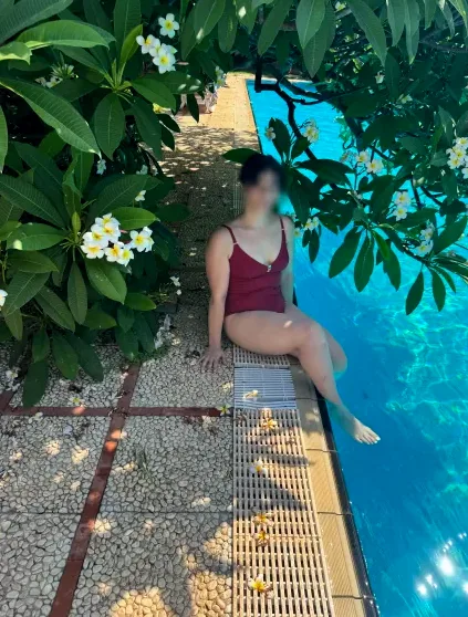 Kim, 33