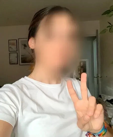 Kira, 29