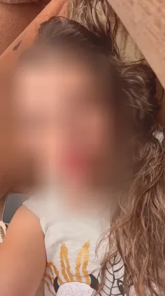 Nicole, 31