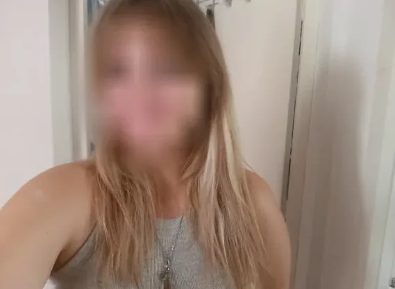 Pia, 20