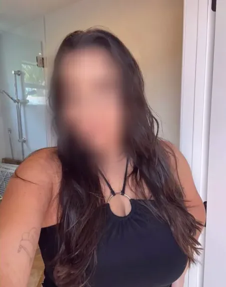 Sophia, 36