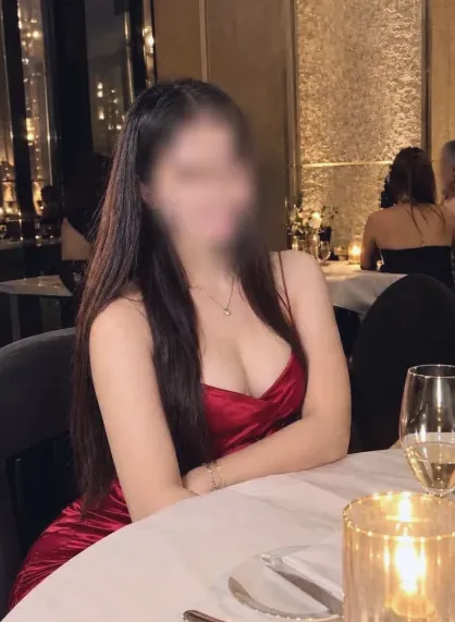 Vivien, 30