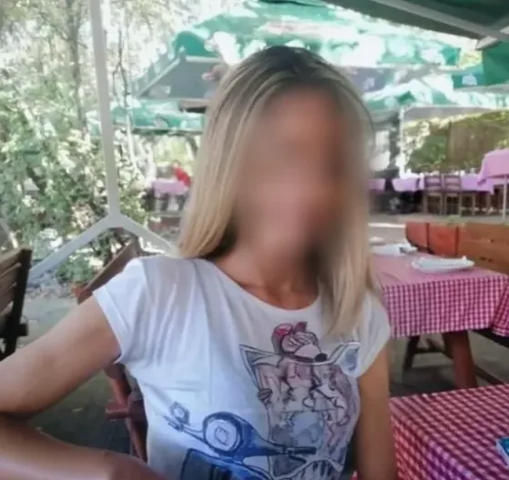 Yasmin, 35